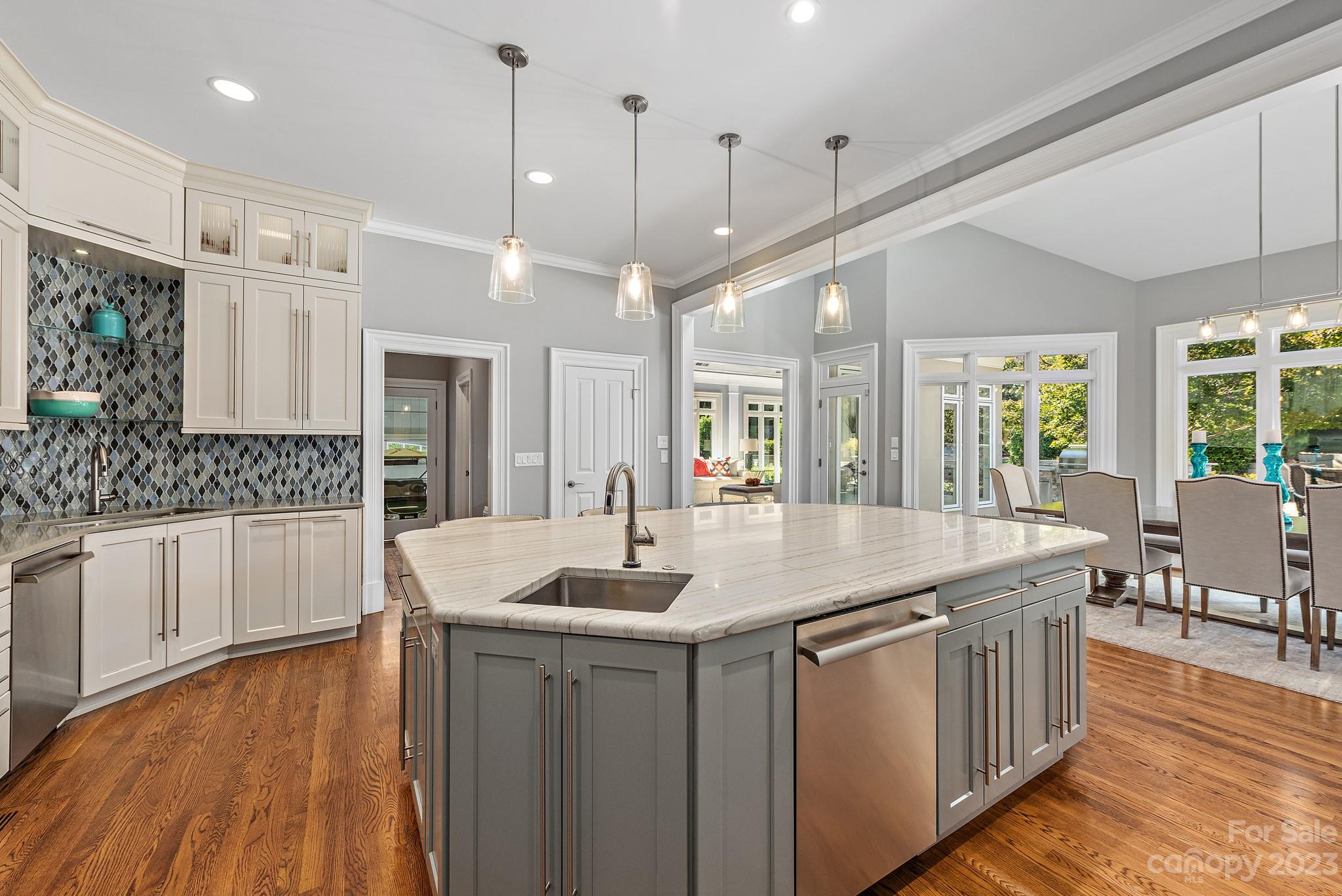 Seven Eagles - Residential