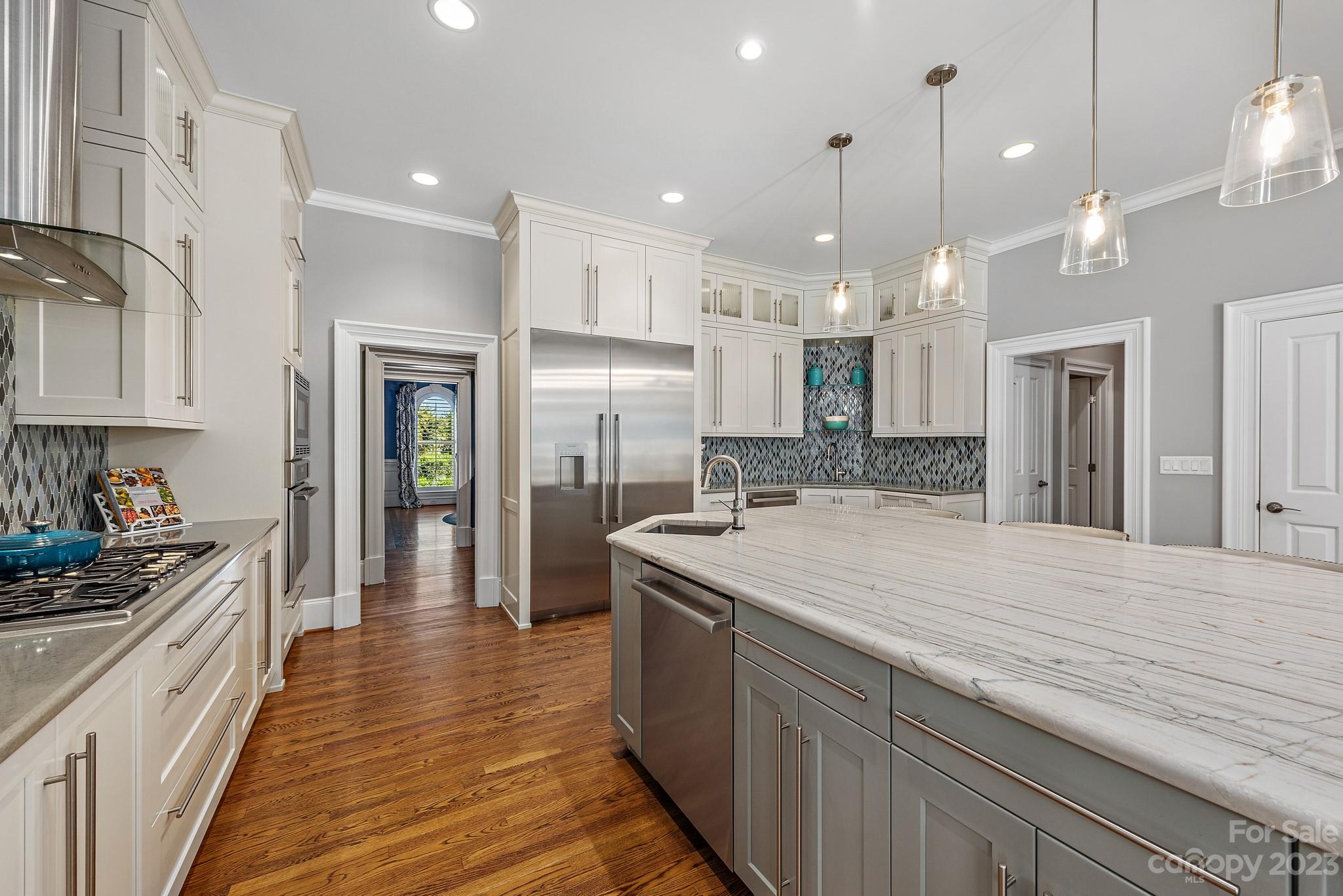 Seven Eagles - Residential