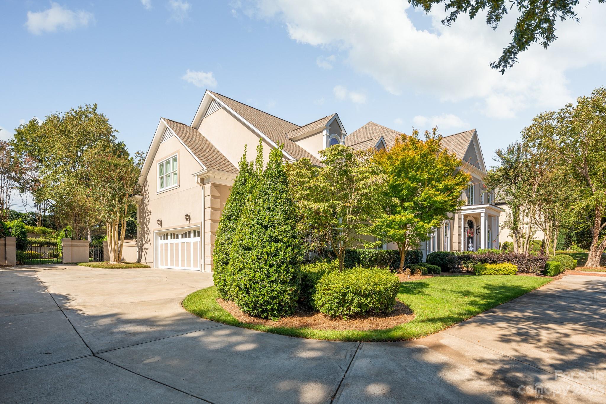 Seven Eagles - Residential