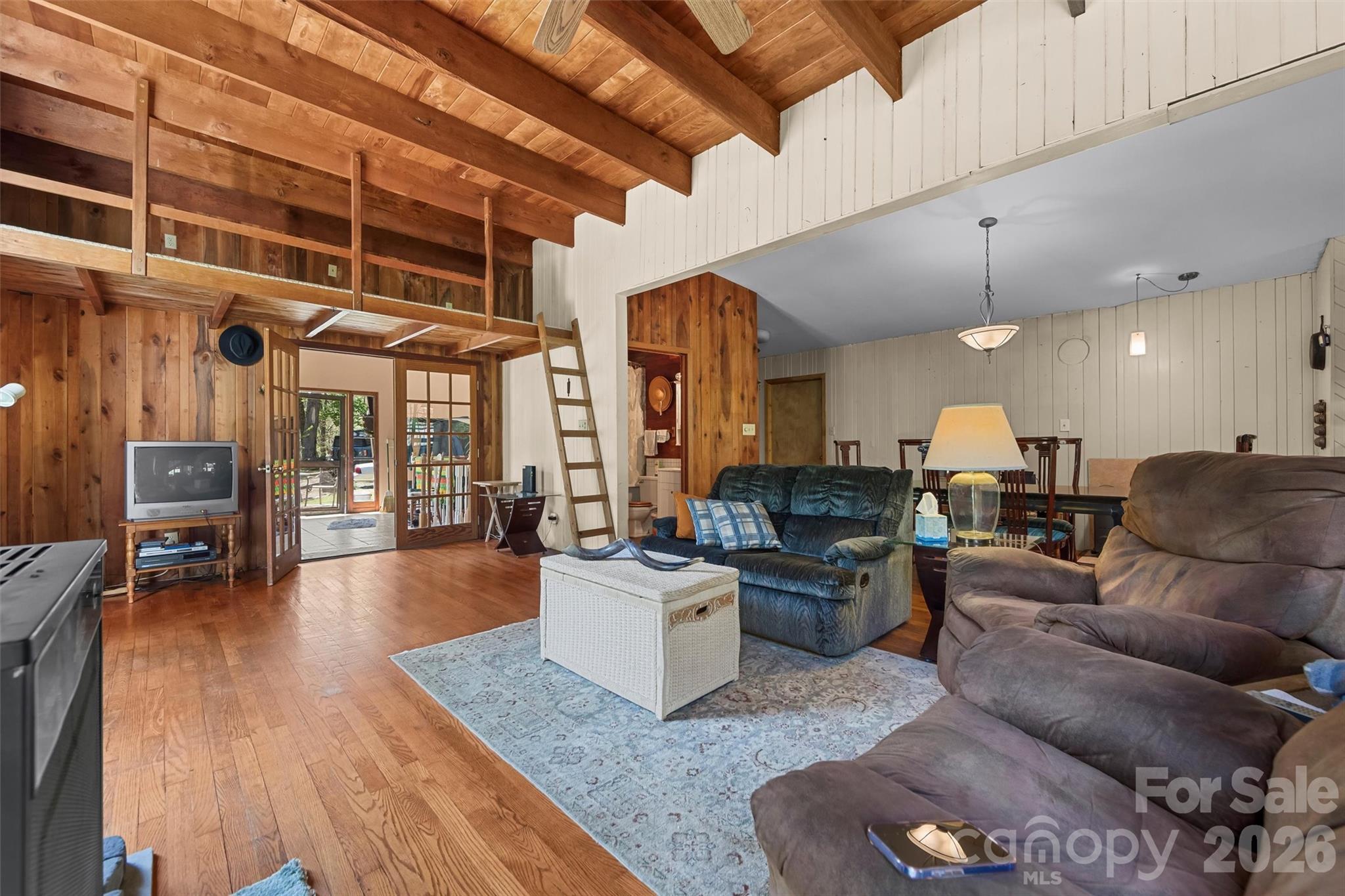 1717 Howard Moore Road