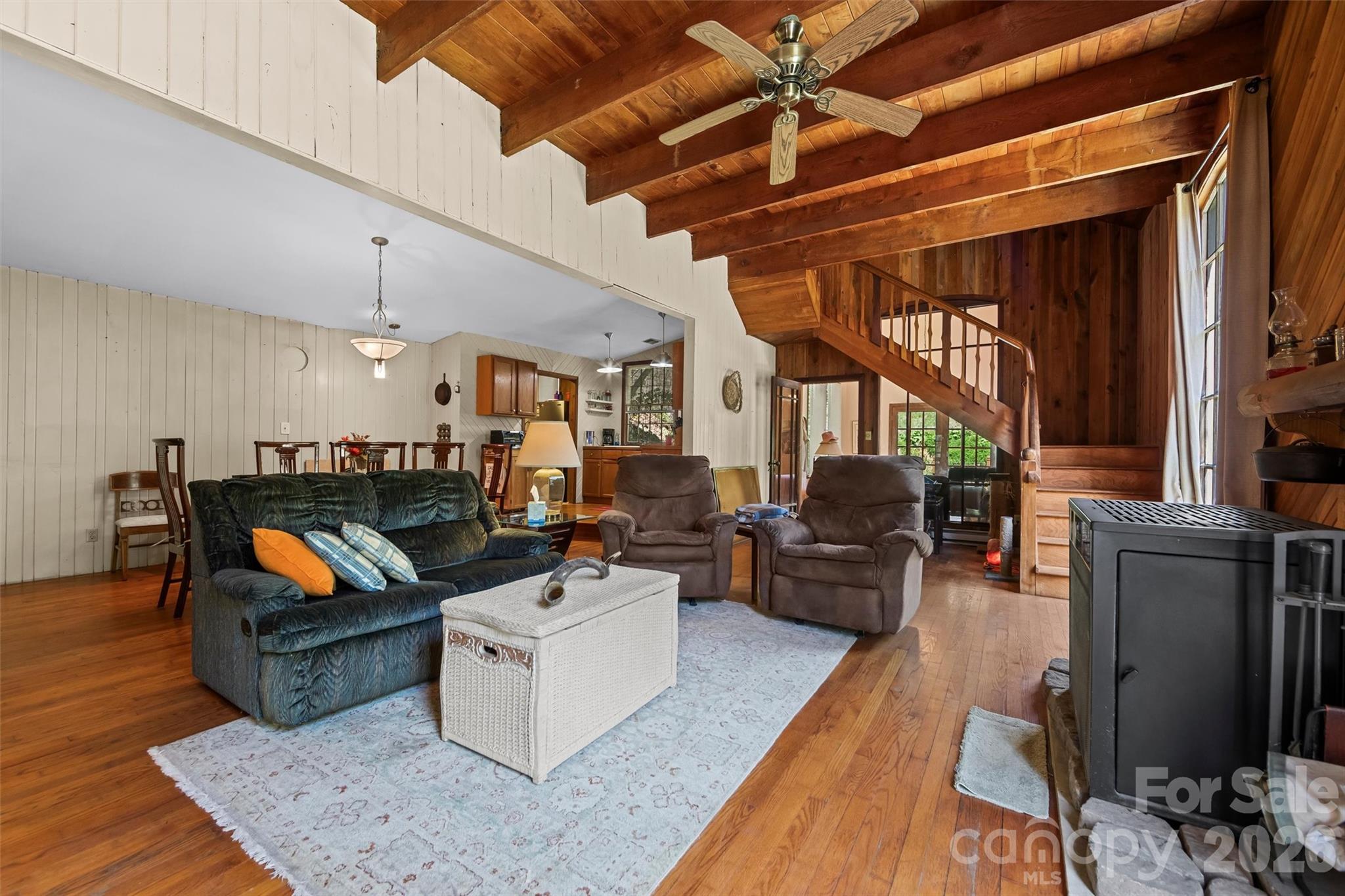 1717 Howard Moore Road