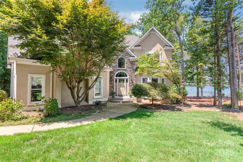 124 Cedar Bluff Lane Mooresville NC 28117