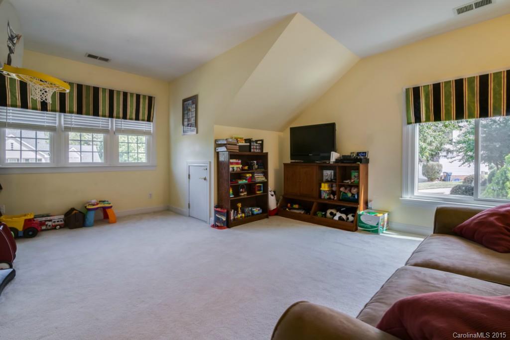 Hunter Oaks - Residential