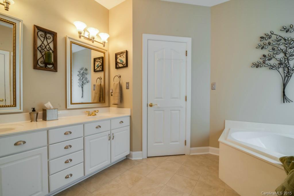 Hunter Oaks - Residential