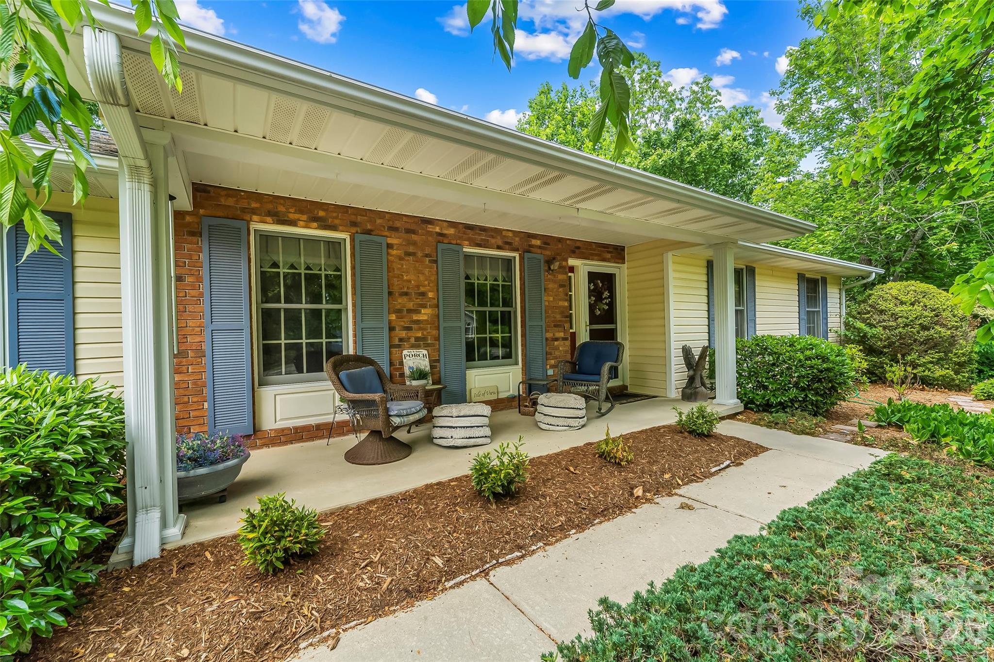 120 Eagle Rock Trail