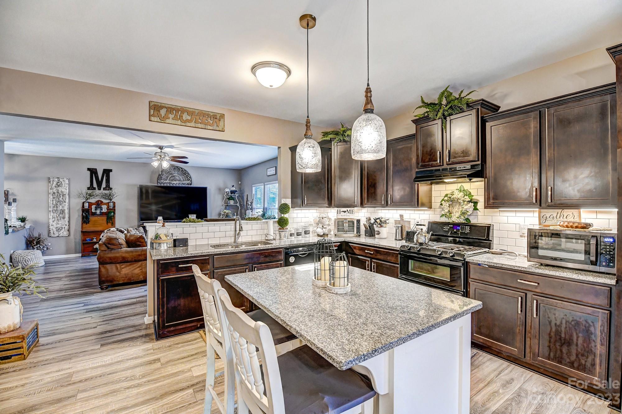 Huntington Hills - Residential