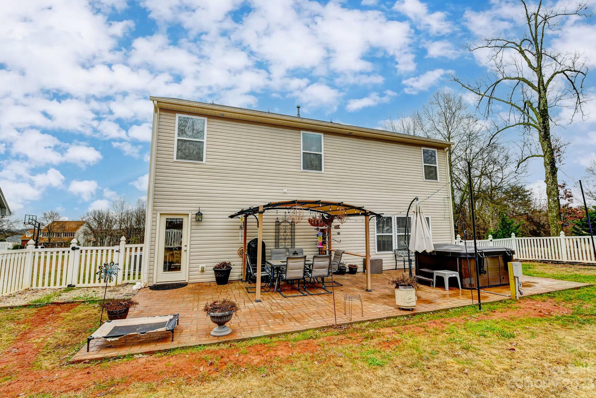 Huntington Hills - Residential