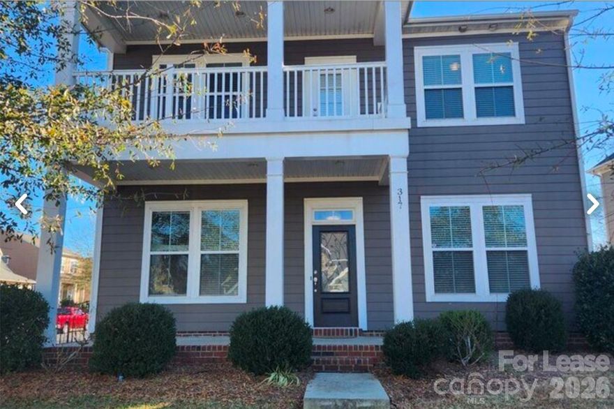 Beautiful, well-maintained home in a sought-after waterfront community, just a three-minute walk from Lake Norman. This spacious residence features an open floor plan with granite countertops and stainless steel appliances, perfect for modern living. Situated on a desirable corner lot within a custom, gated community, the home offers access to a clubhouse, swimming pool, and tennis courts. Enjoy seasonal lake views and relaxing moments on the balcony. This is truly a must-see property!