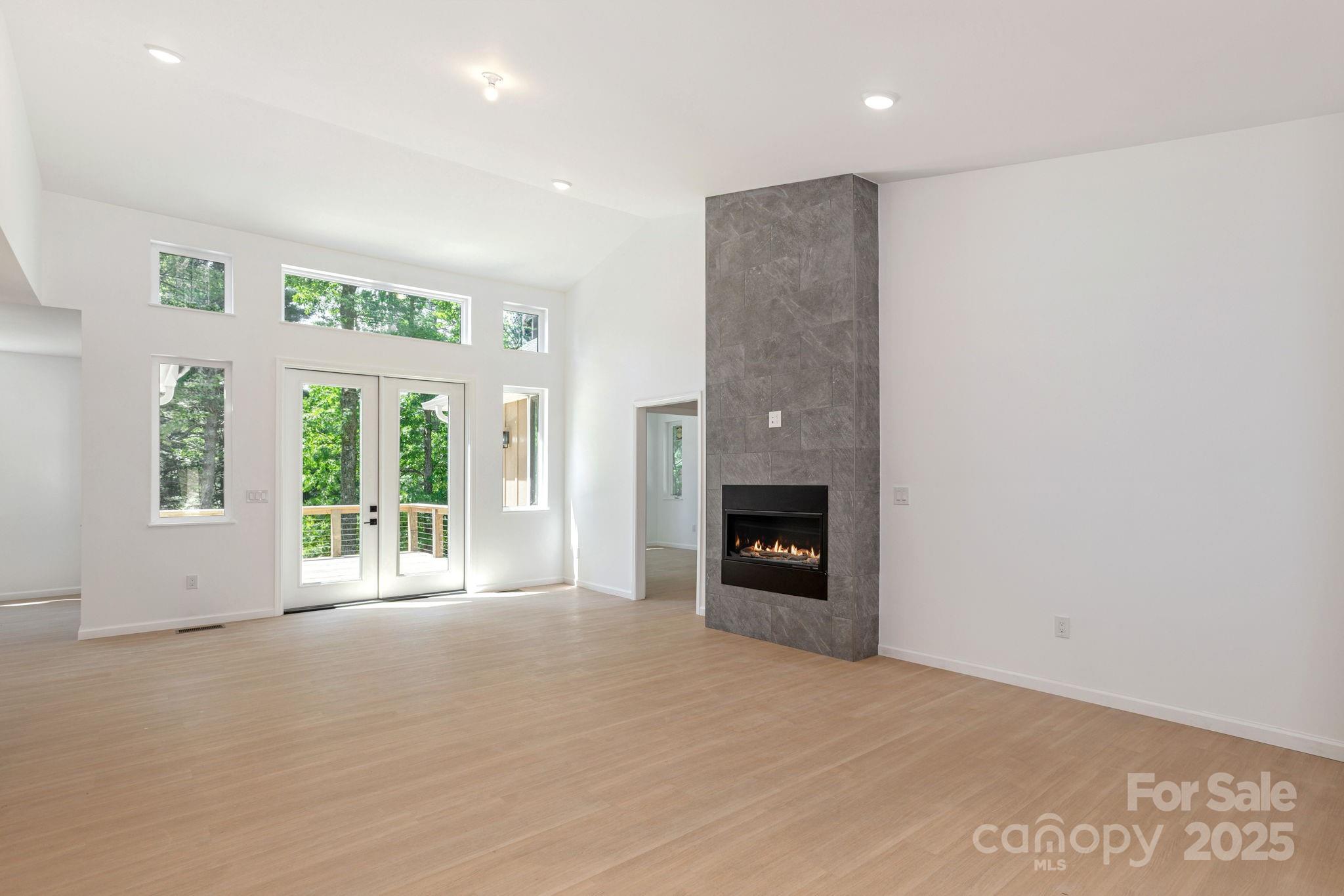 654 Hollybrook Drive