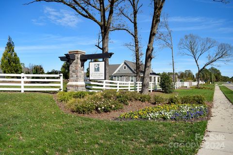 A home in Huntersville