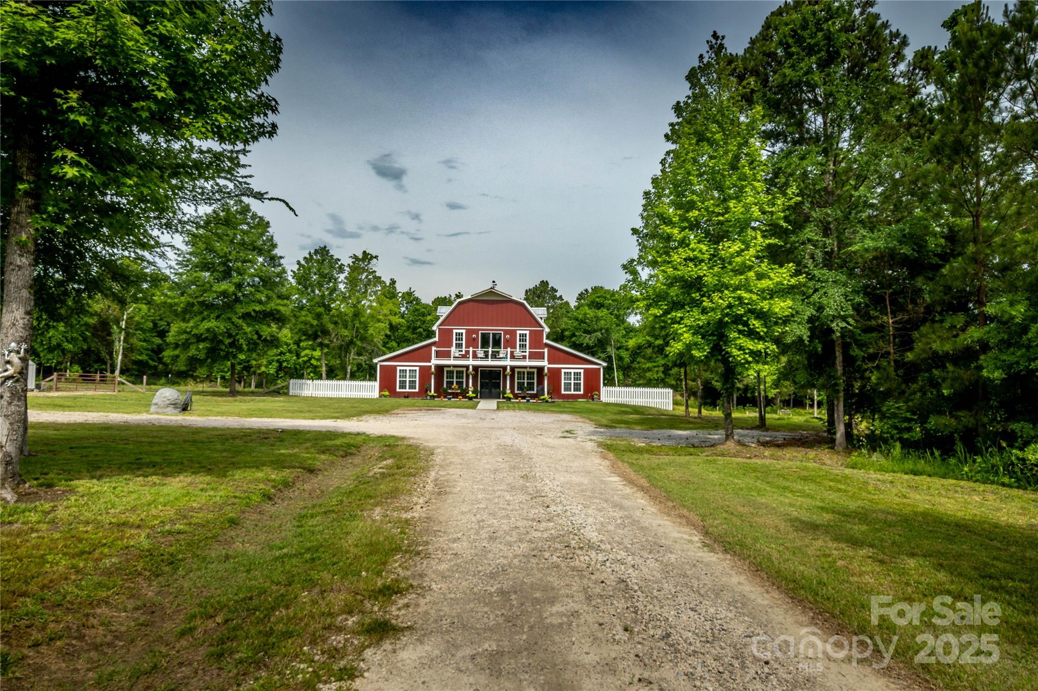 925 Hamilton Road