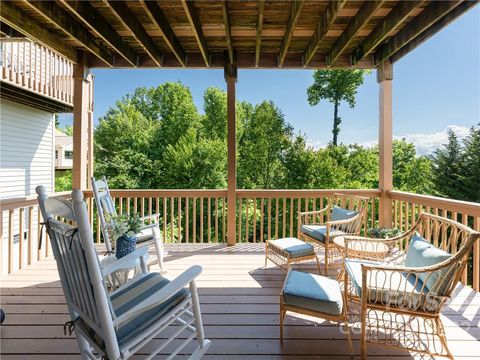 A home in Hendersonville