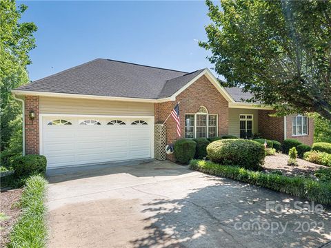 A home in Hendersonville