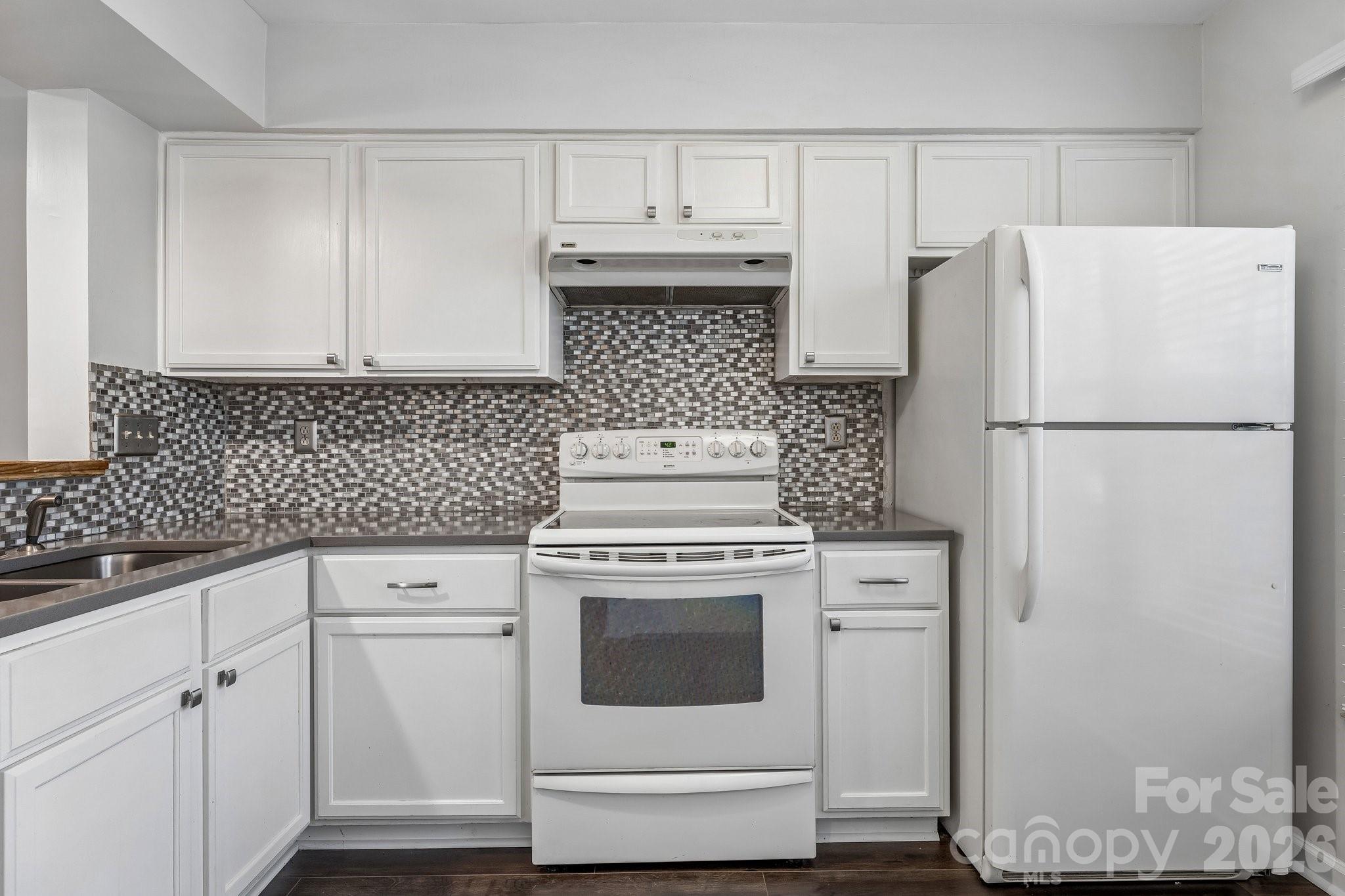 Sardis Glen - Residential