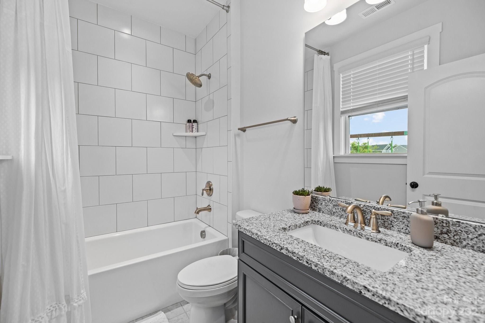 Paddlers Cove - Residential