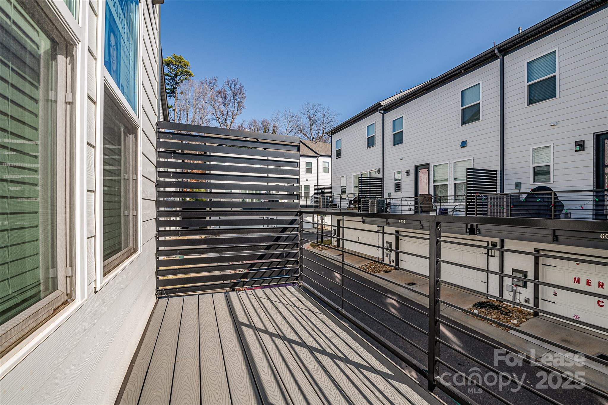 Hudson Oaks Townhomes - Residential Lease