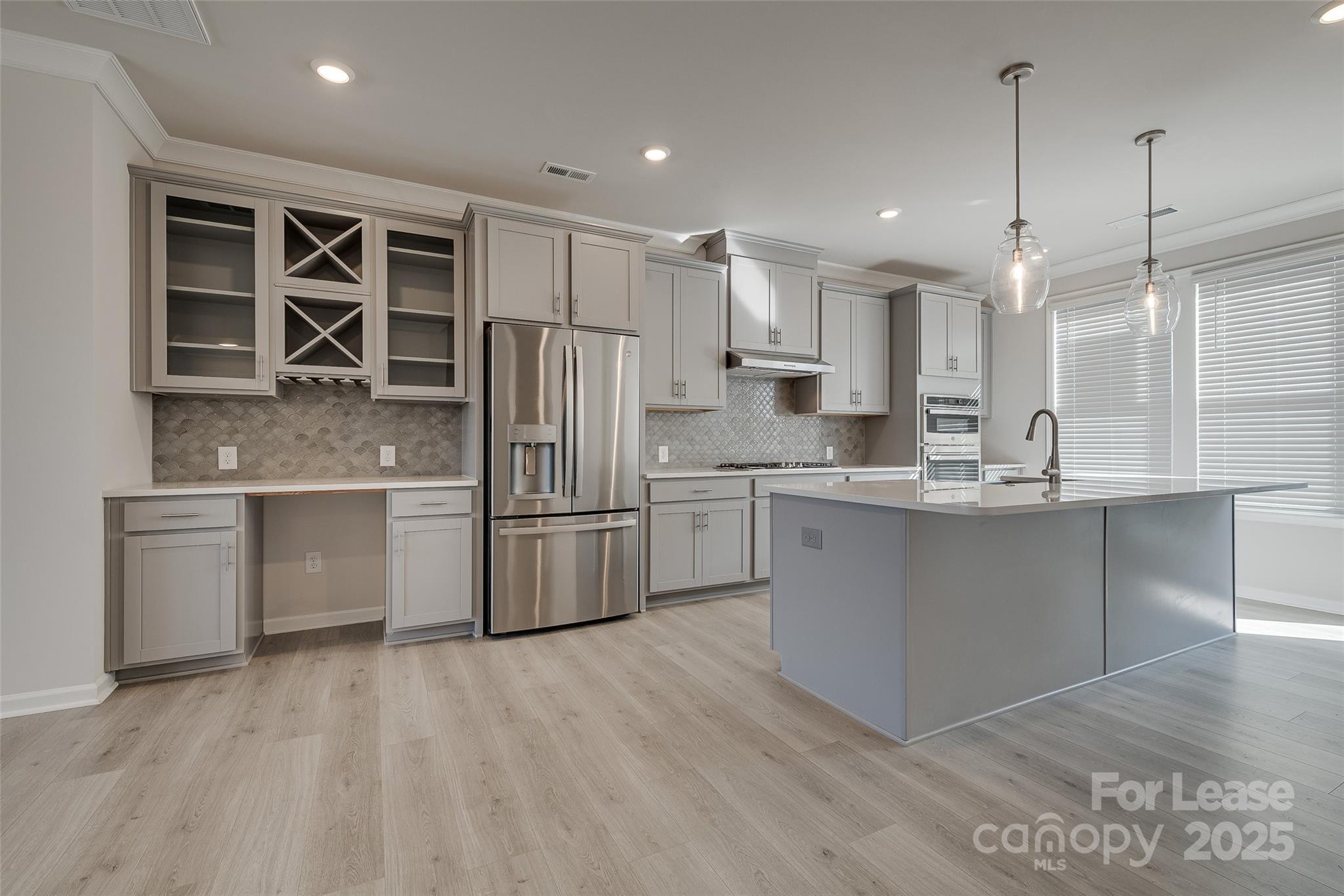 Hudson Oaks Townhomes - Residential Lease