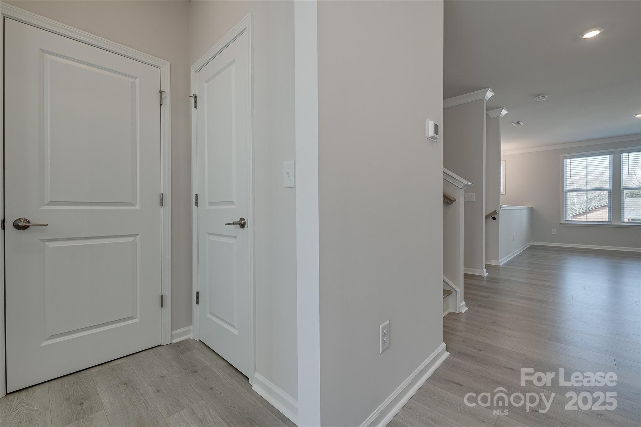 Hudson Oaks Townhomes - Residential Lease