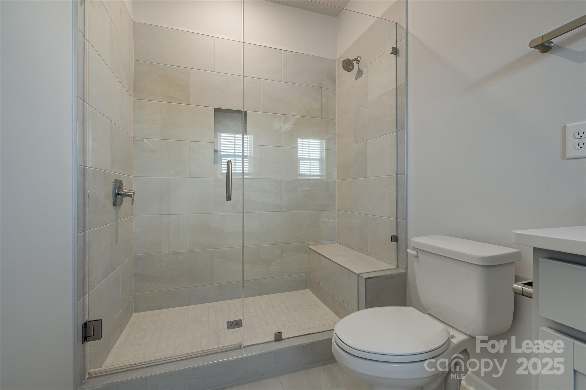 Hudson Oaks Townhomes - Residential Lease