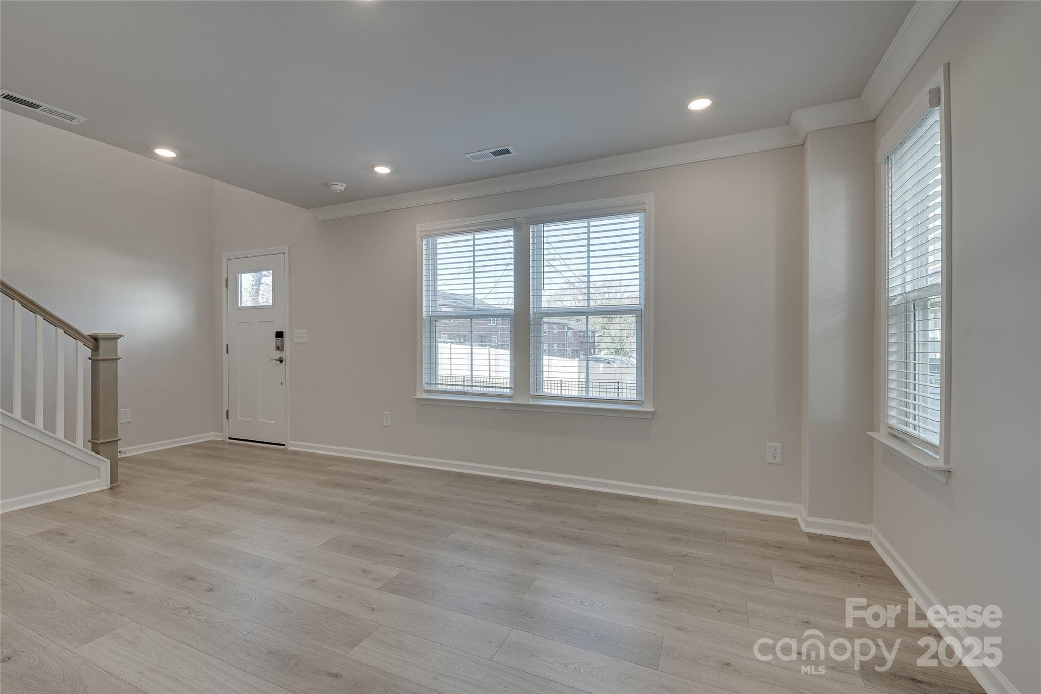 Hudson Oaks Townhomes - Residential Lease