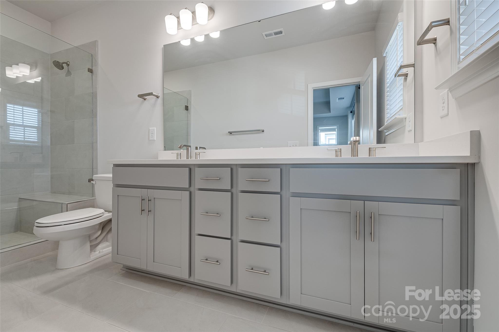 Hudson Oaks Townhomes - Residential Lease