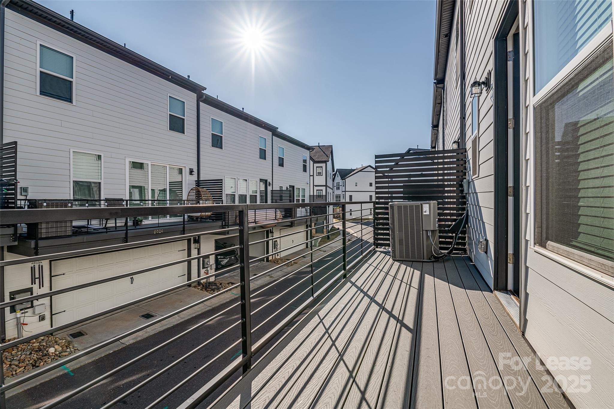 Hudson Oaks Townhomes - Residential Lease