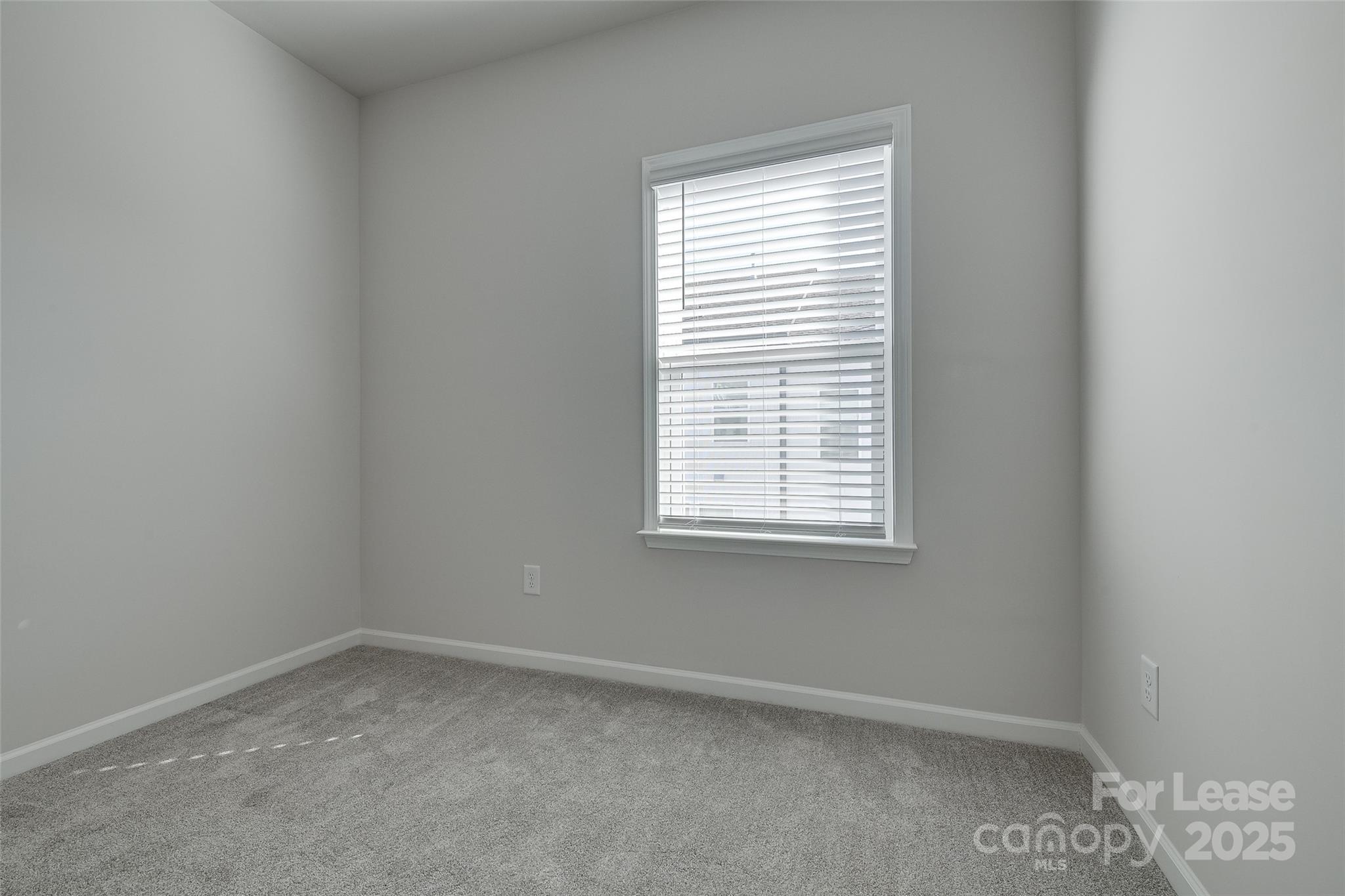 Hudson Oaks Townhomes - Residential Lease