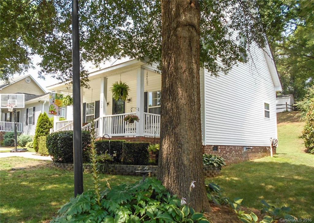 Adams Bluff - Residential