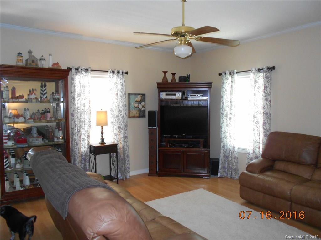 Adams Bluff - Residential