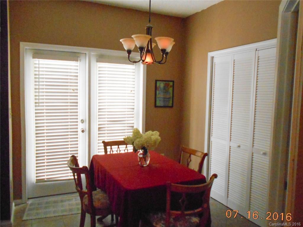 Adams Bluff - Residential