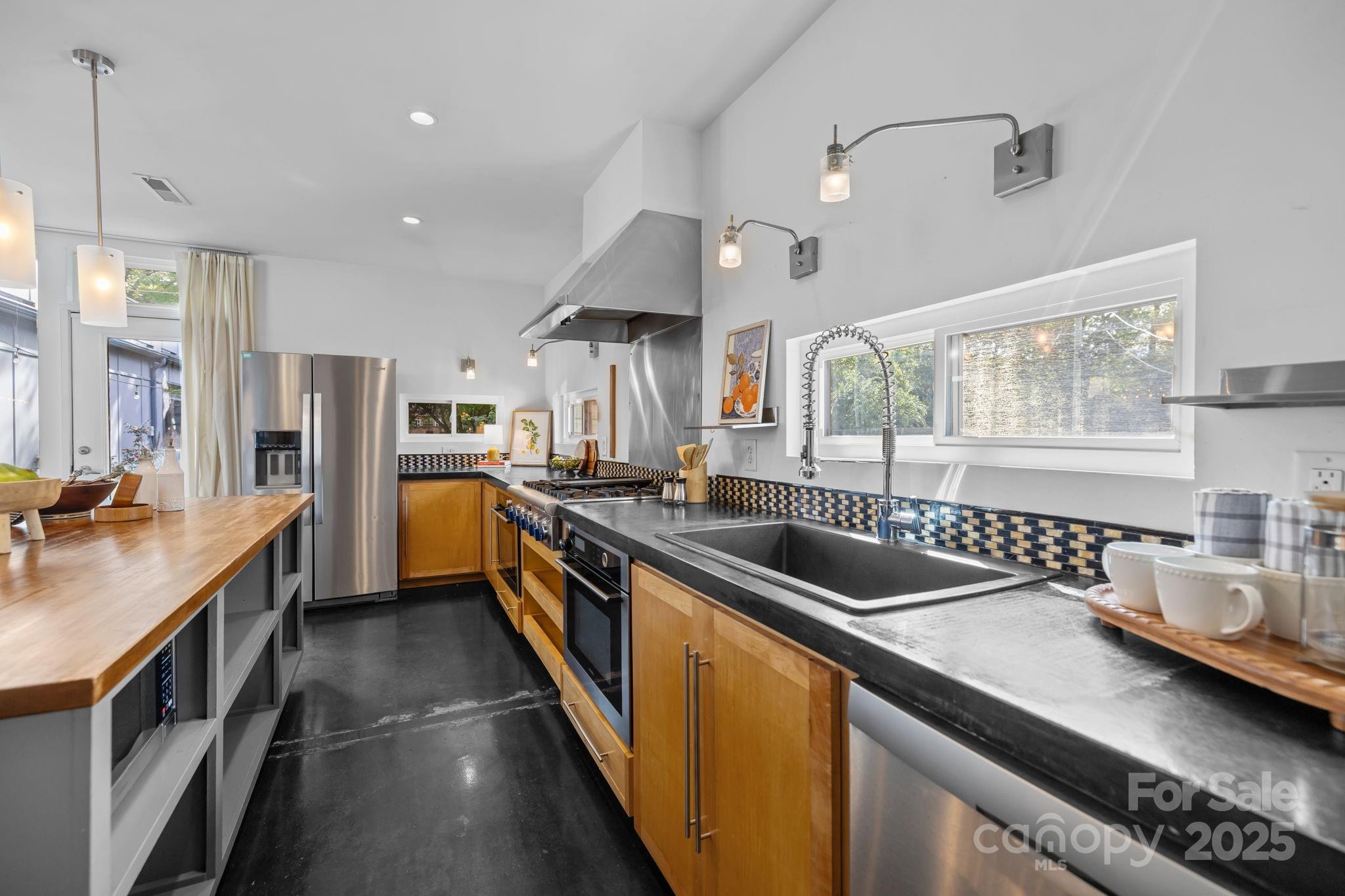 The Arts District - Residential