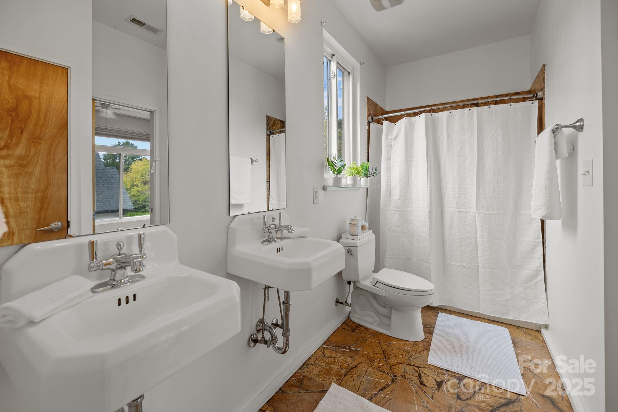 The Arts District - Residential