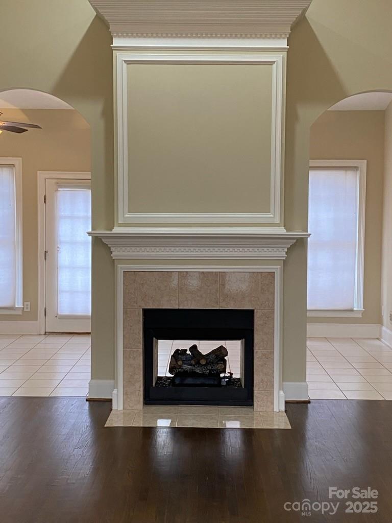 9113 Oak Bluff Court