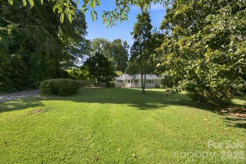 Photo of 827 Jefferson Drive, Charlotte, NC 28270 (MLS # 4398464)