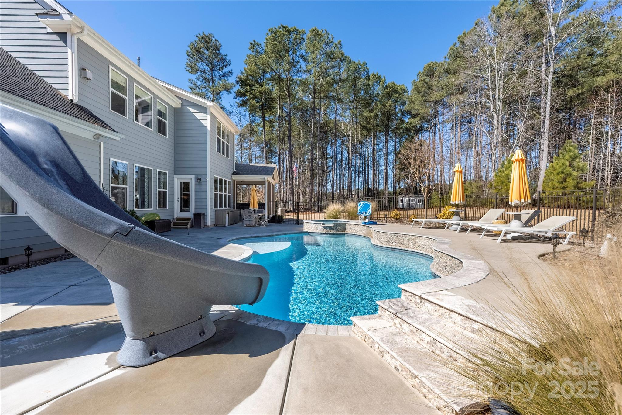 Chesapeake Pointe - Residential