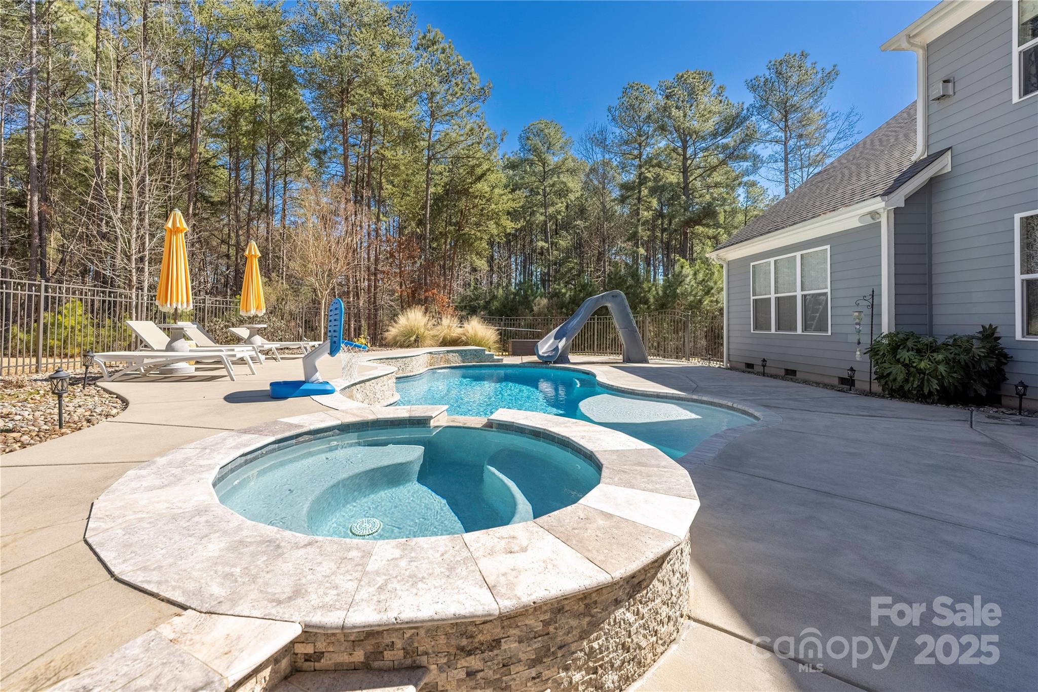 Chesapeake Pointe - Residential