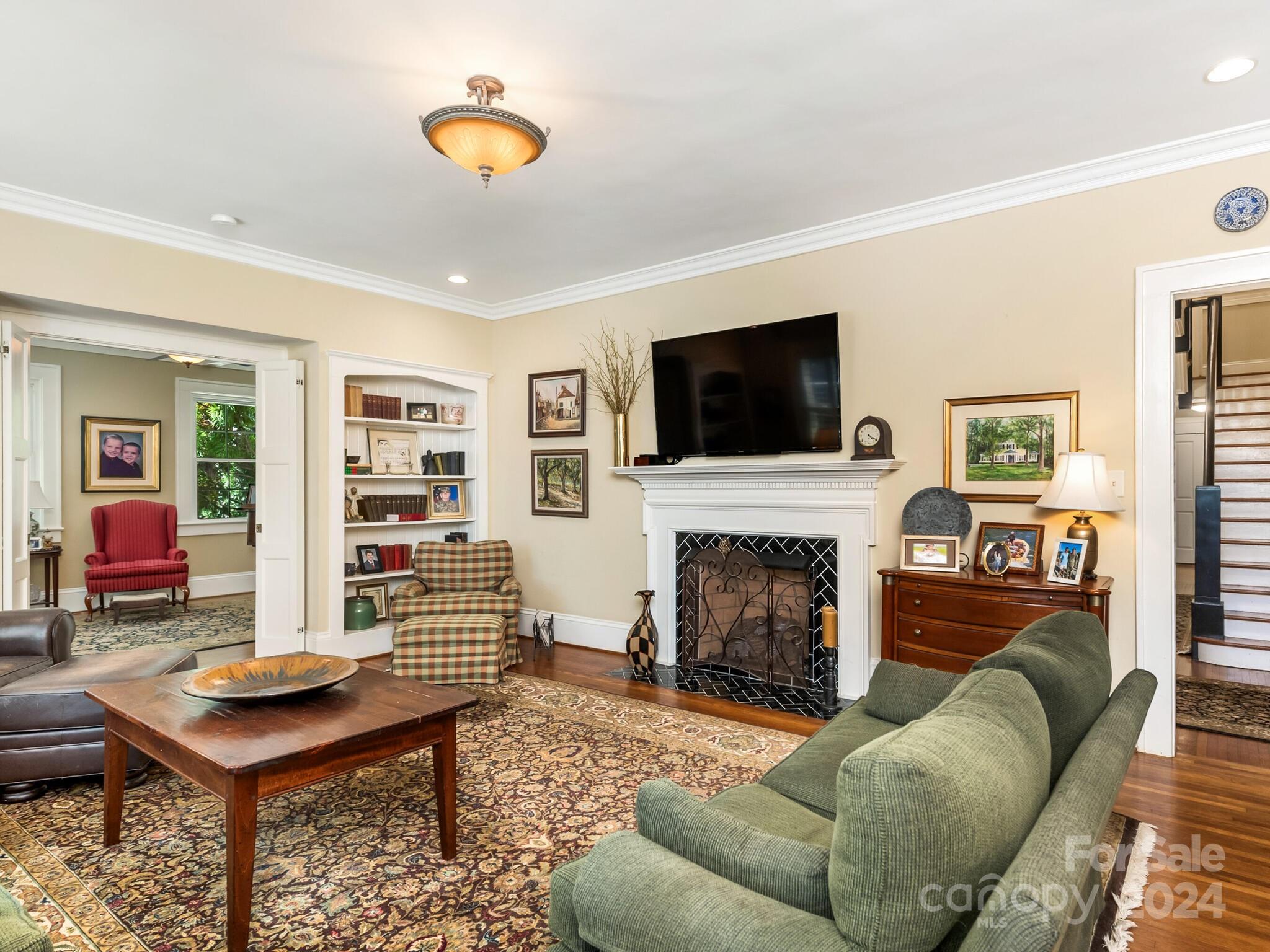 614 Olde Cotswold Court