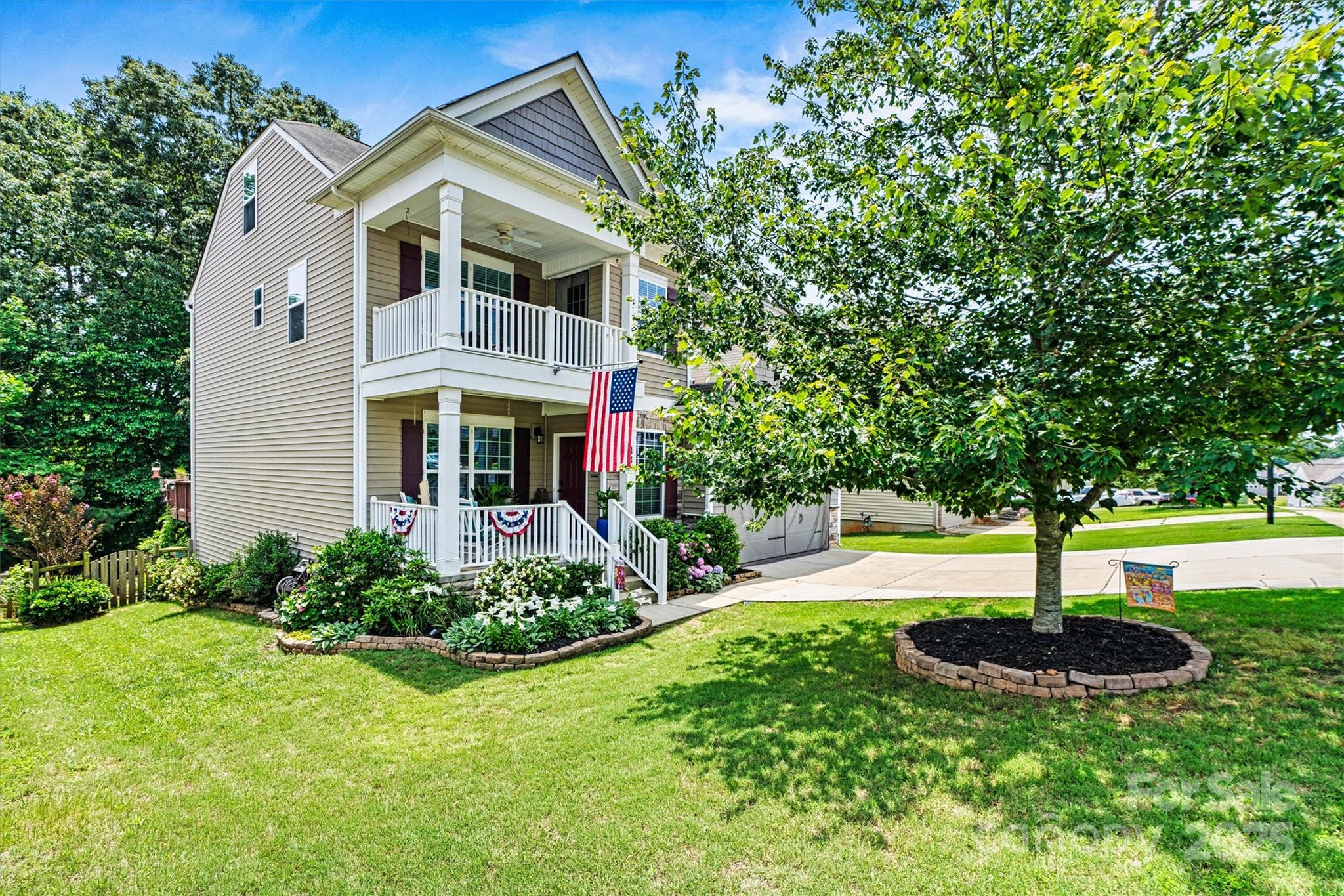 112 E Heart Pine Lane