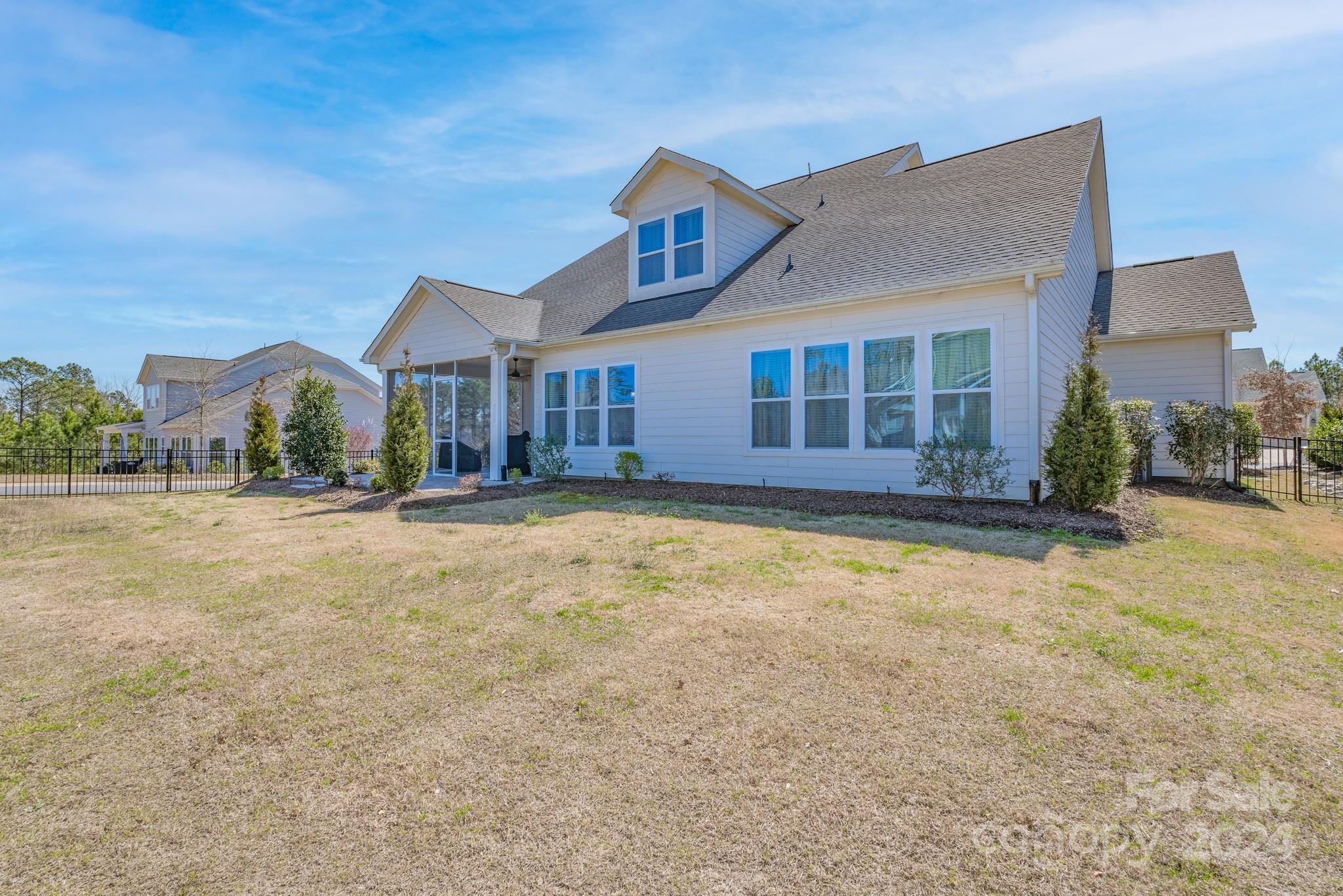 Paddlers Cove - Residential