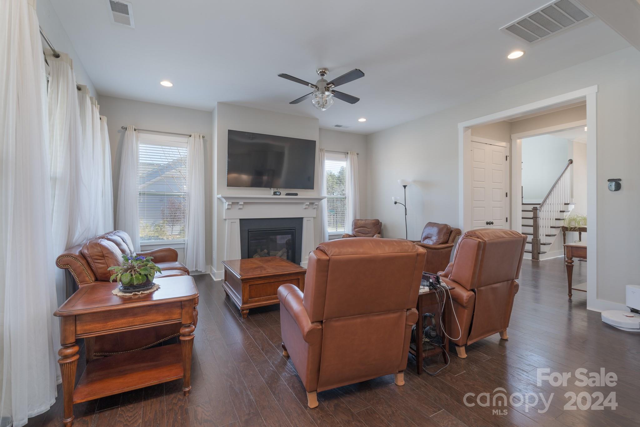 Paddlers Cove - Residential