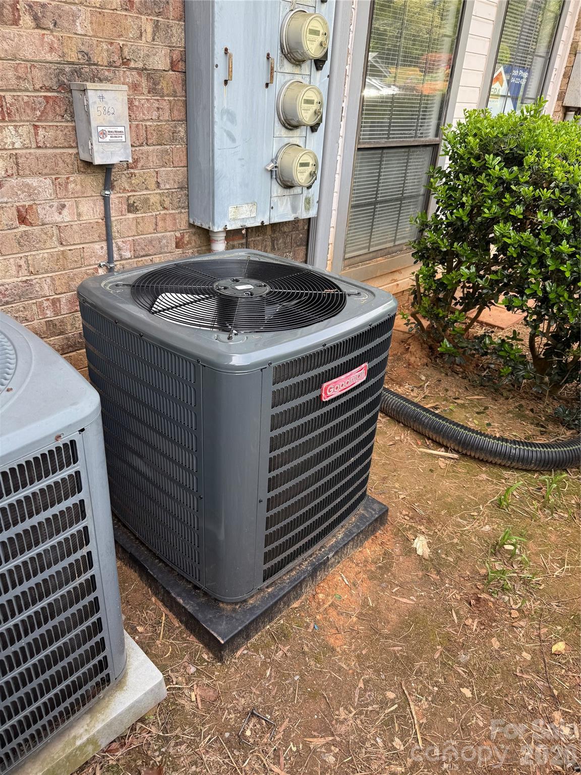 Harris Lake - Residential