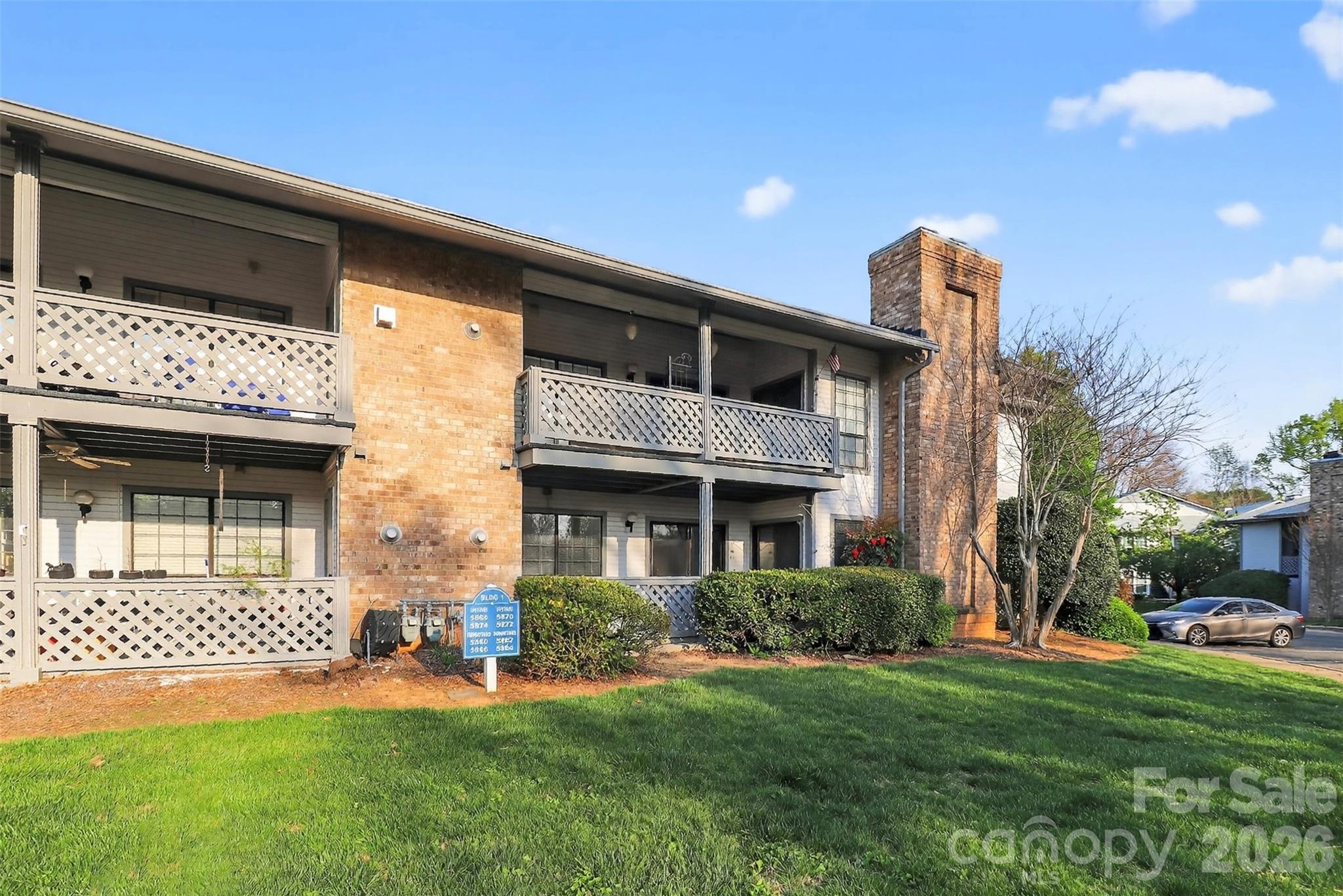 Harris Lake - Residential