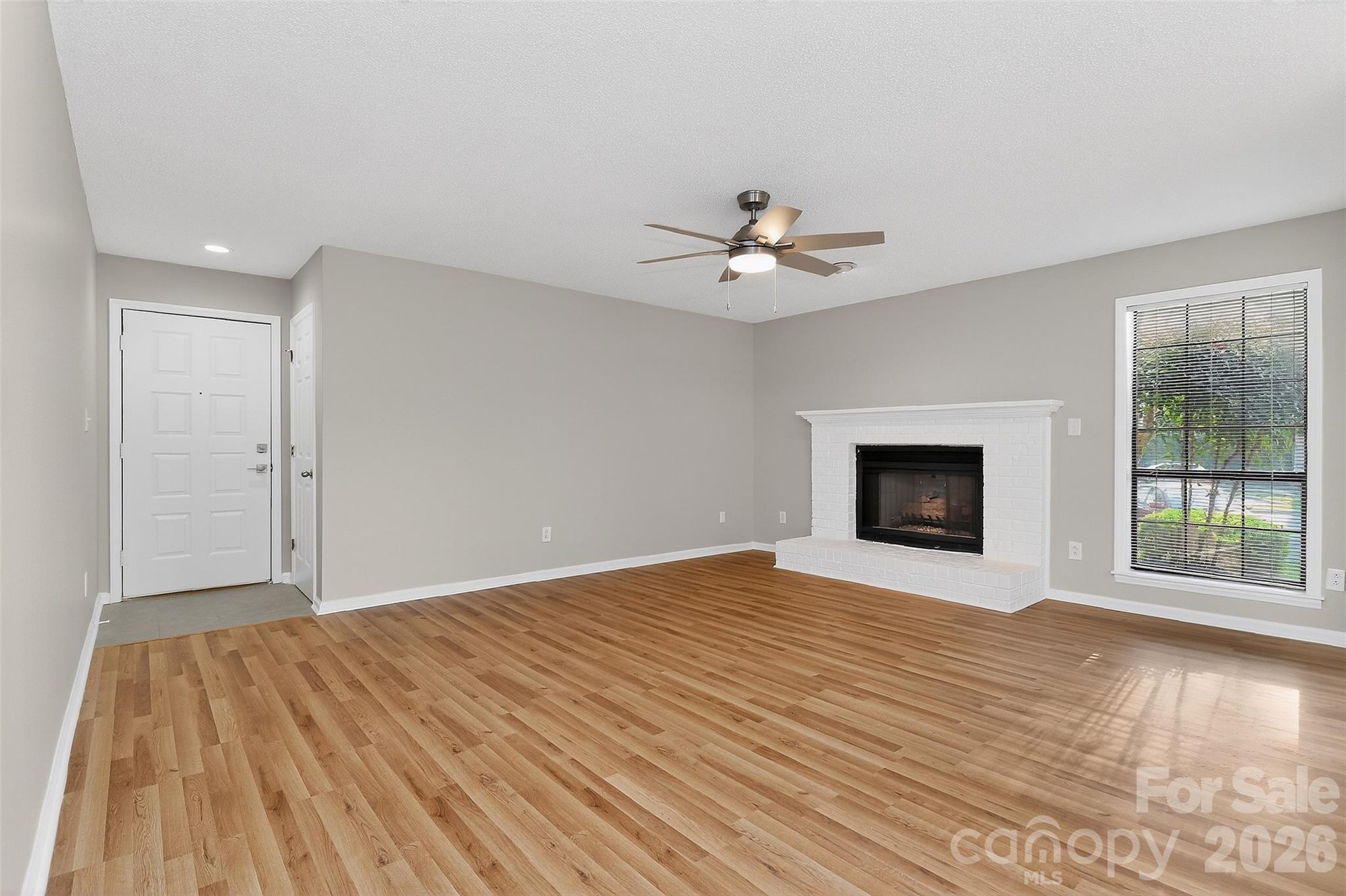 Harris Lake - Residential