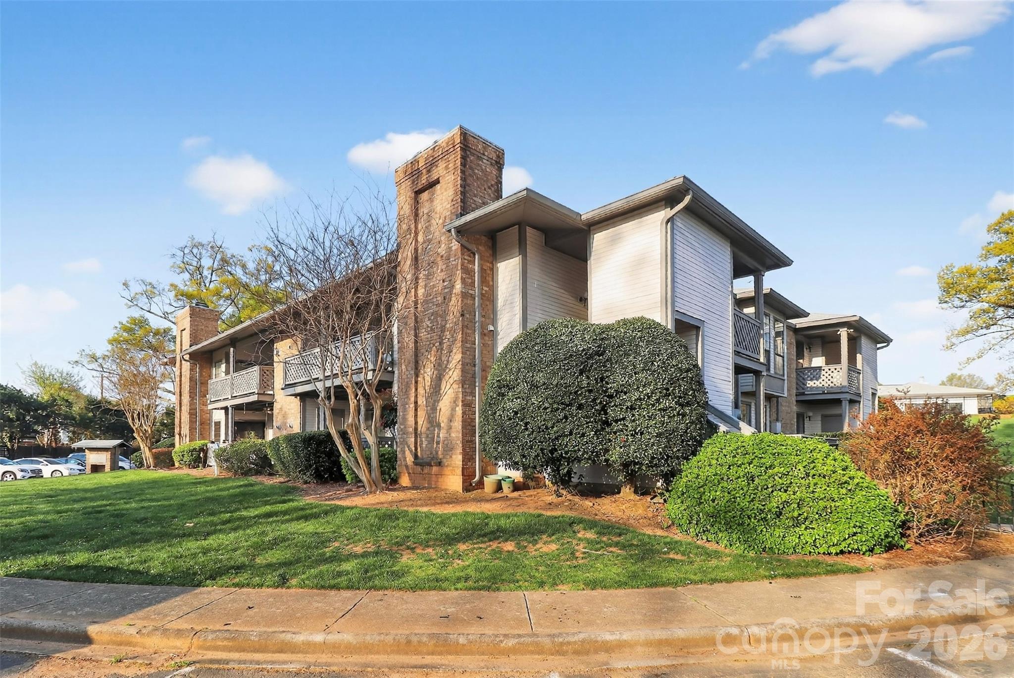 Harris Lake - Residential