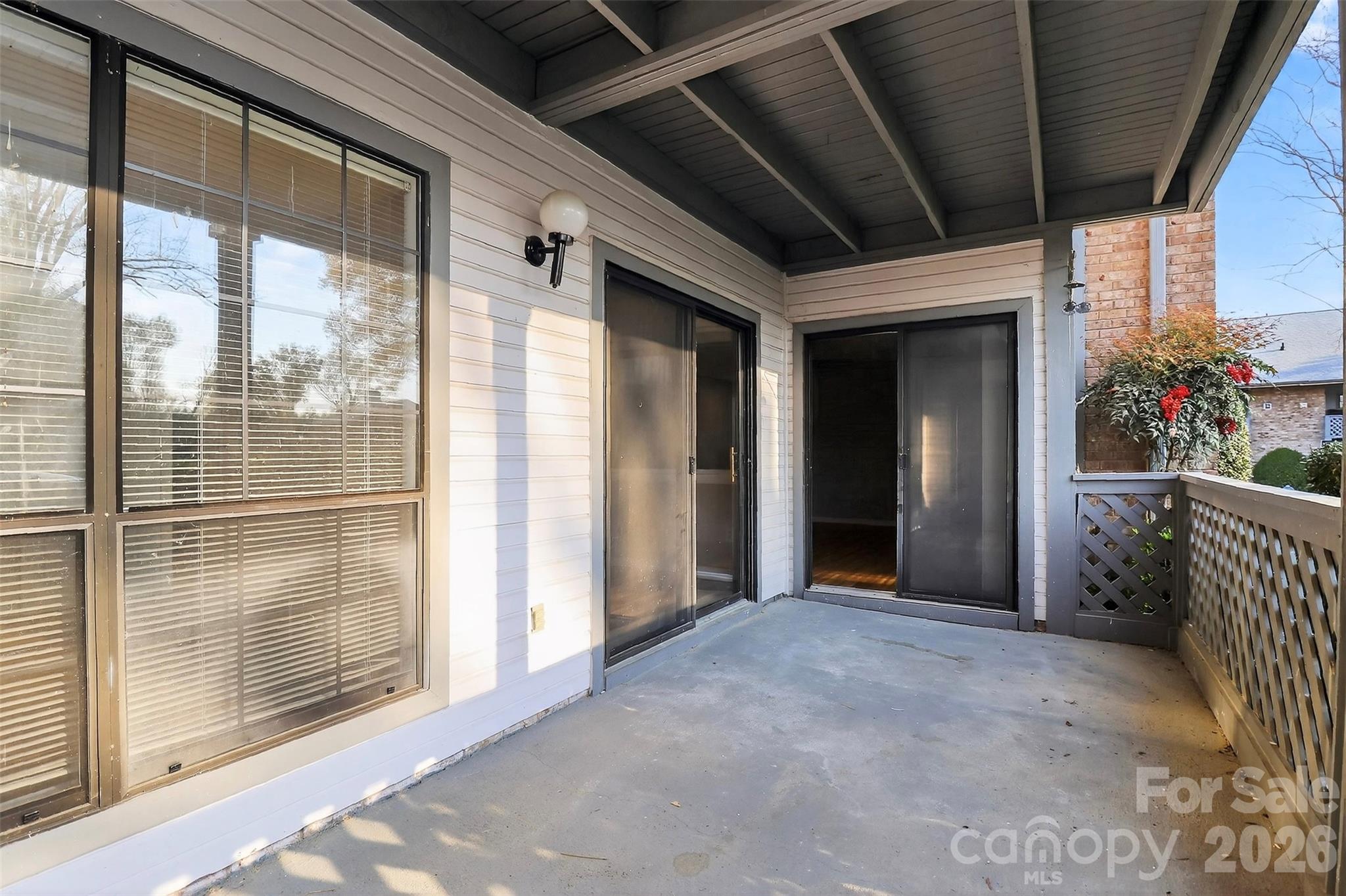 Harris Lake - Residential