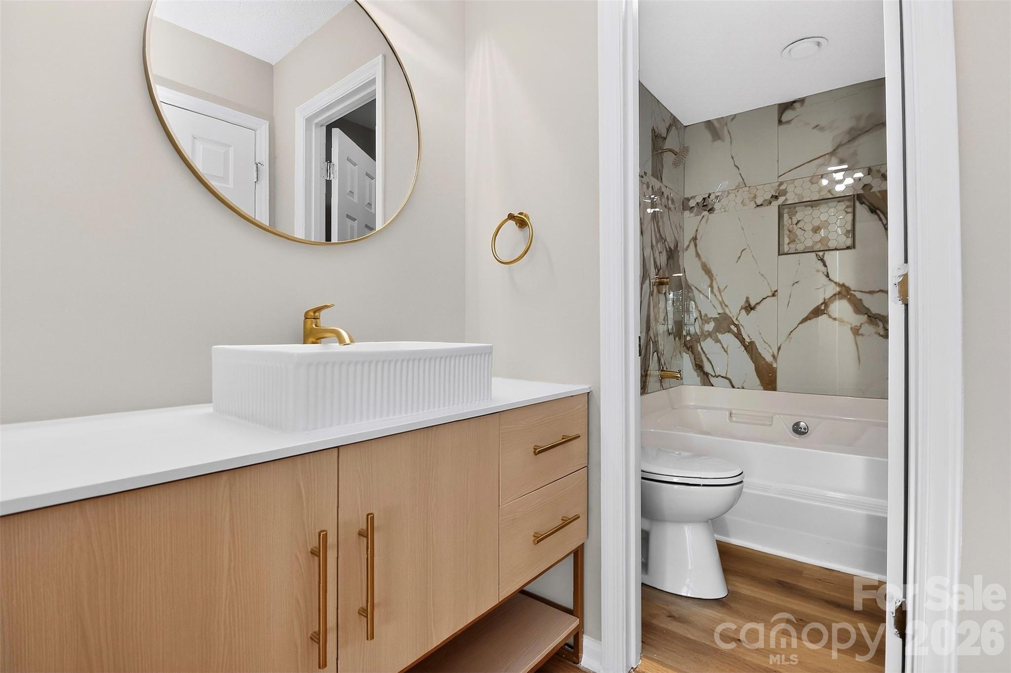 Harris Lake - Residential