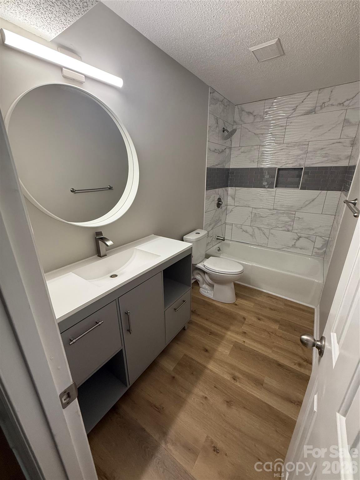 Harris Lake - Residential