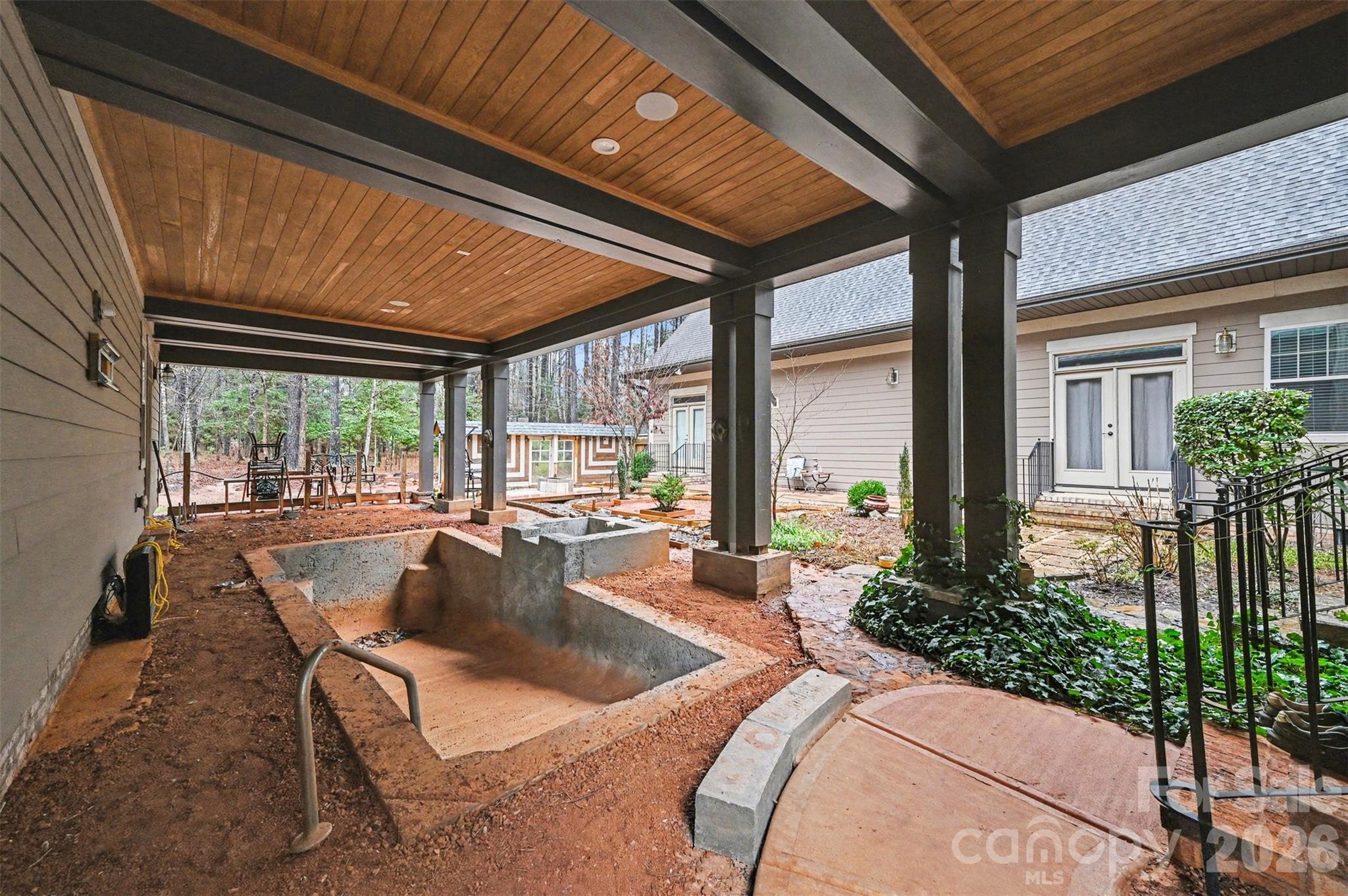 Riverchase - Residential