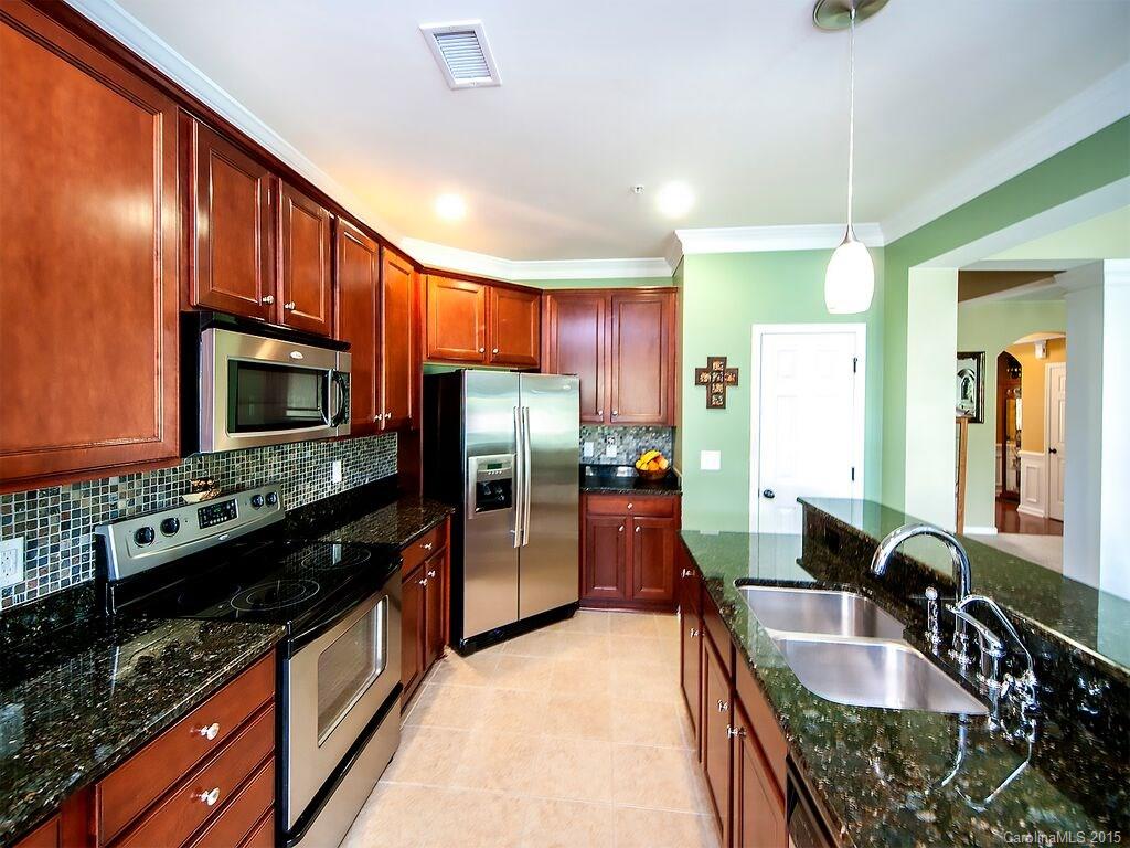 Lake Shore - Residential