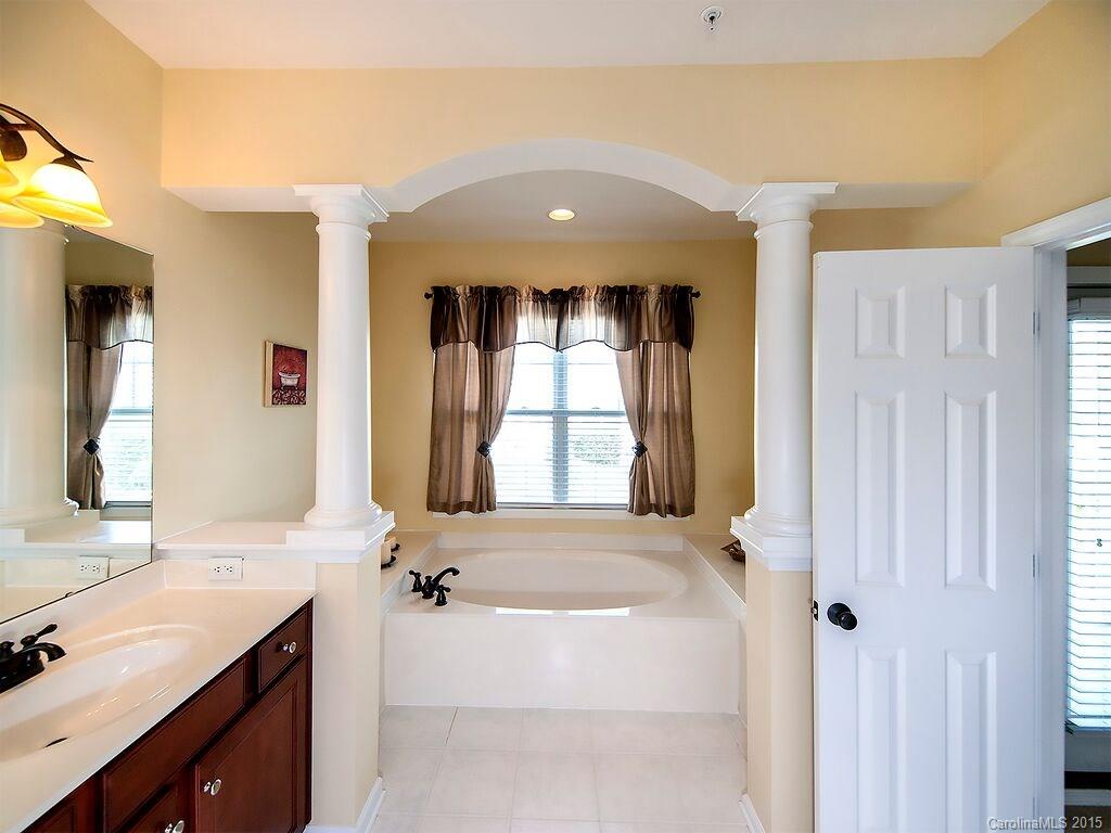 Lake Shore - Residential